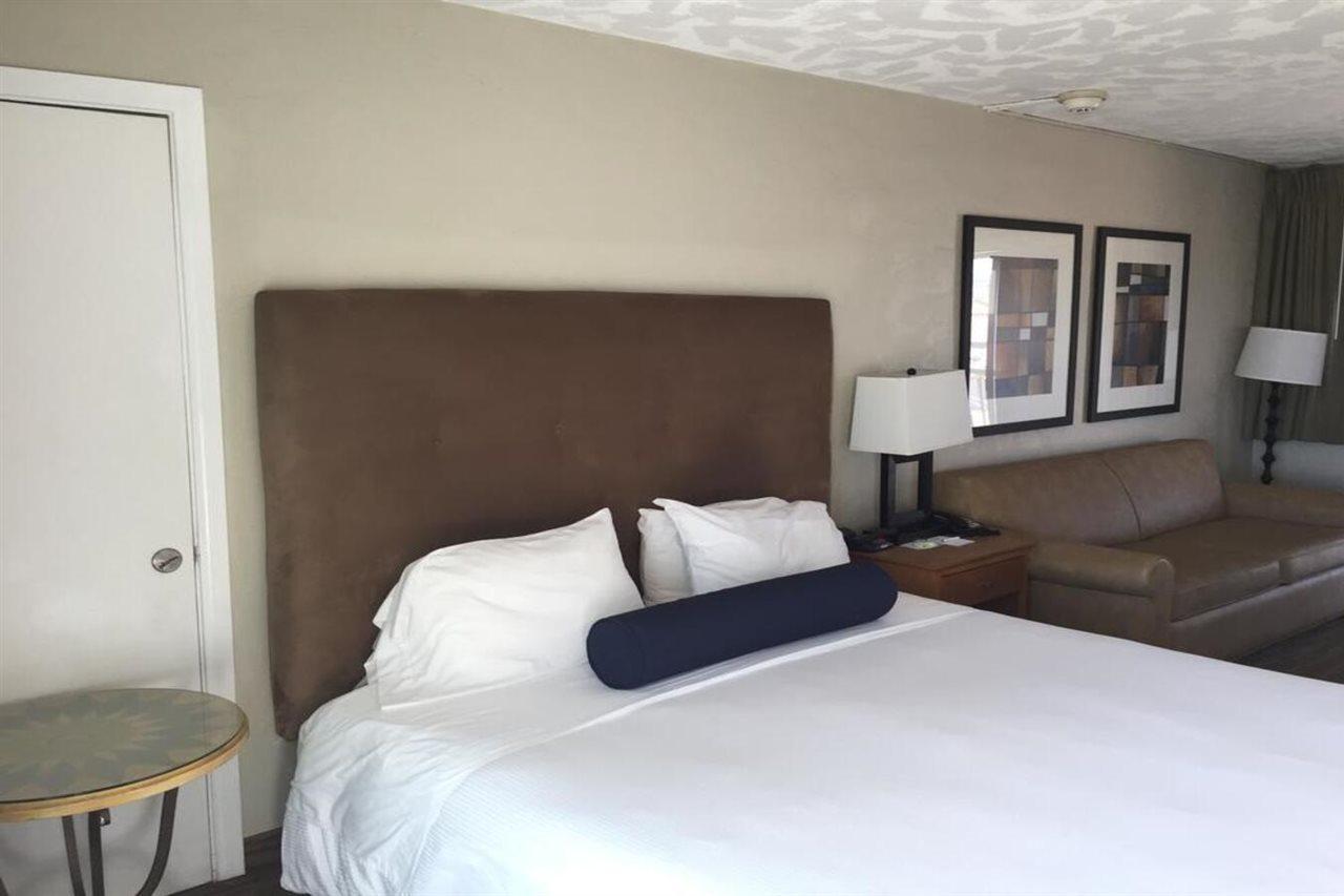 Surfer Beach Hotel San Diego Eksteriør billede