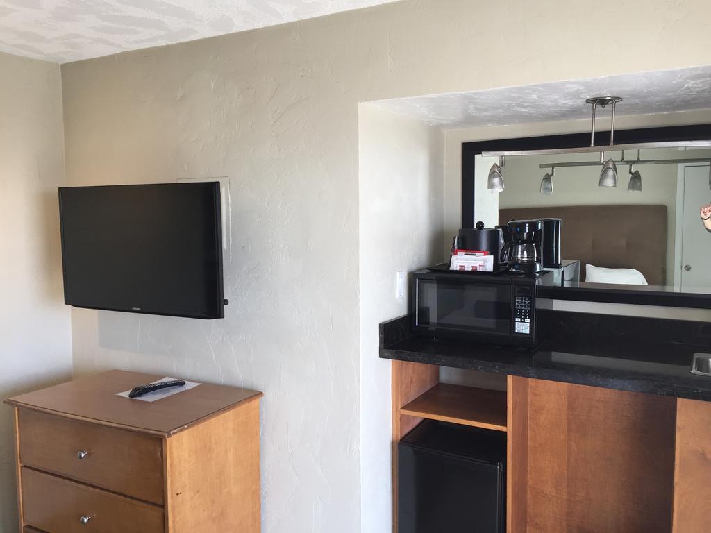Surfer Beach Hotel San Diego Eksteriør billede