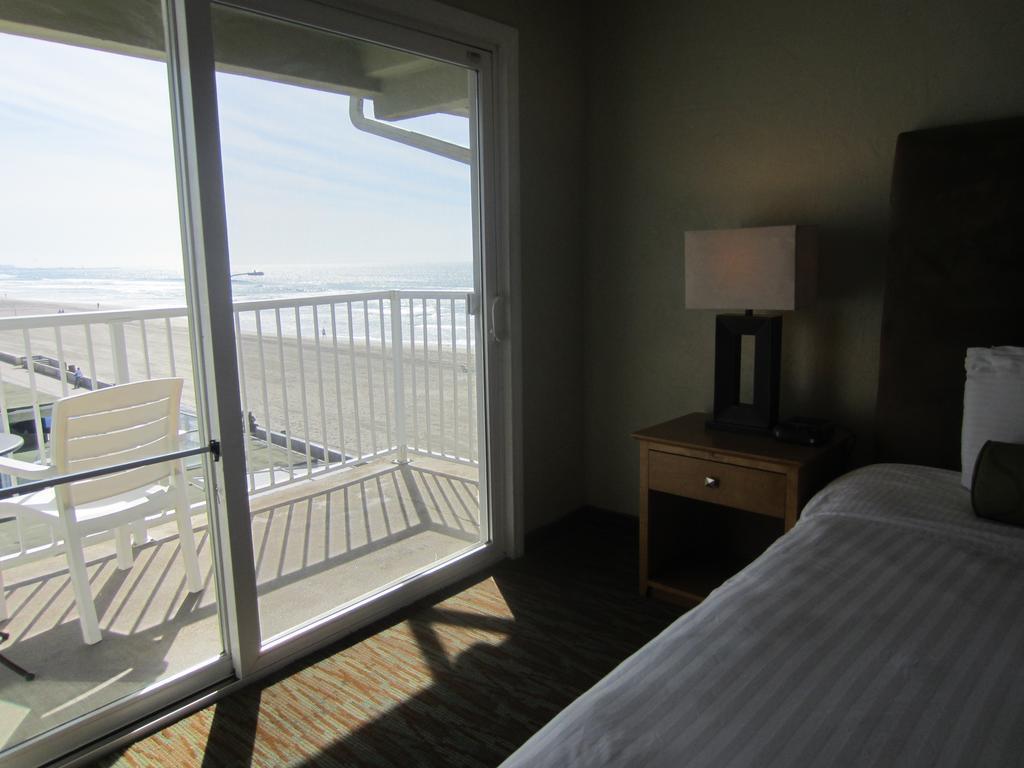 Surfer Beach Hotel San Diego Eksteriør billede